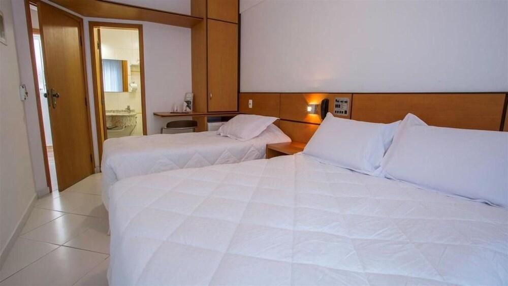 Atlantico Inn Apart Hotel Santos  Bagian luar foto